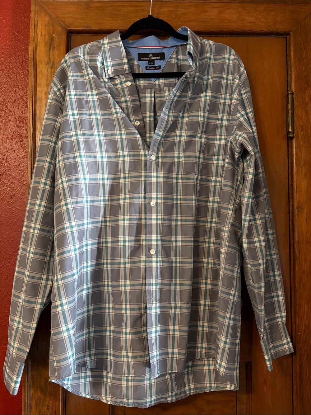 Men’s Gray Plaid Button-Down Shirt